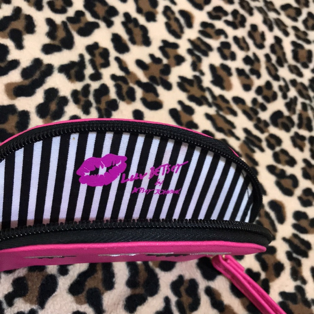 LUV BETSEY JOHNSON Pink 💕 Kitty Wallet Wristlet ID Credit Card Coin Purse Cute - Picture 8 of 10